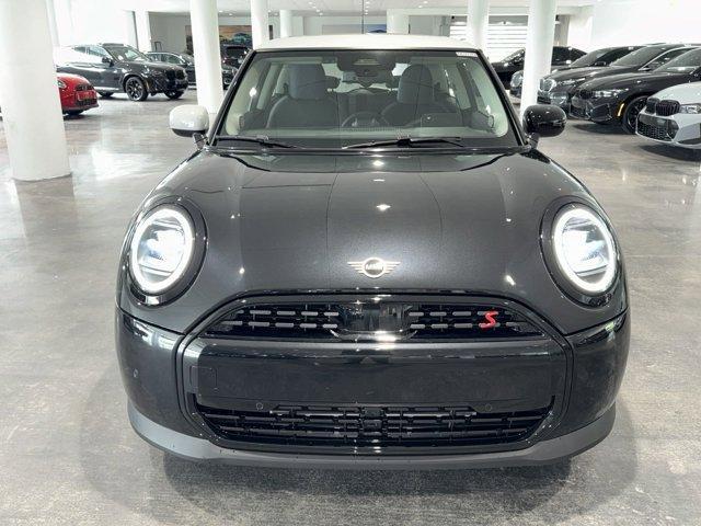 new 2025 MINI Hardtop car, priced at $35,595