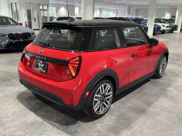 new 2025 MINI Hardtop car, priced at $35,595