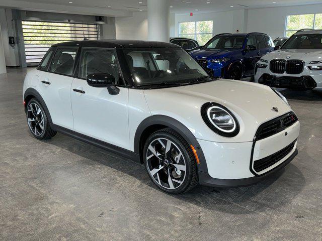 new 2025 MINI Hardtop car, priced at $38,295