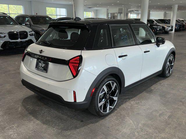 new 2025 MINI Hardtop car, priced at $38,295