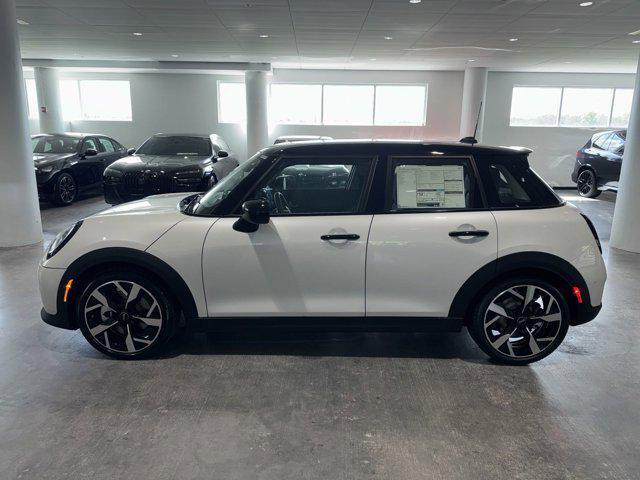 new 2025 MINI Hardtop car, priced at $38,295