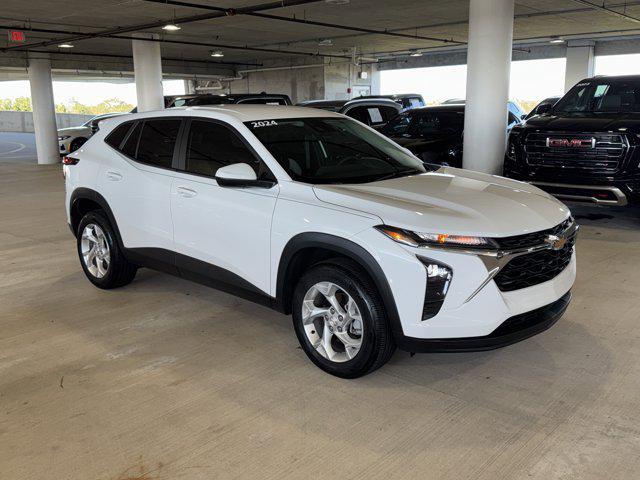 used 2024 Chevrolet Trax car, priced at $18,329