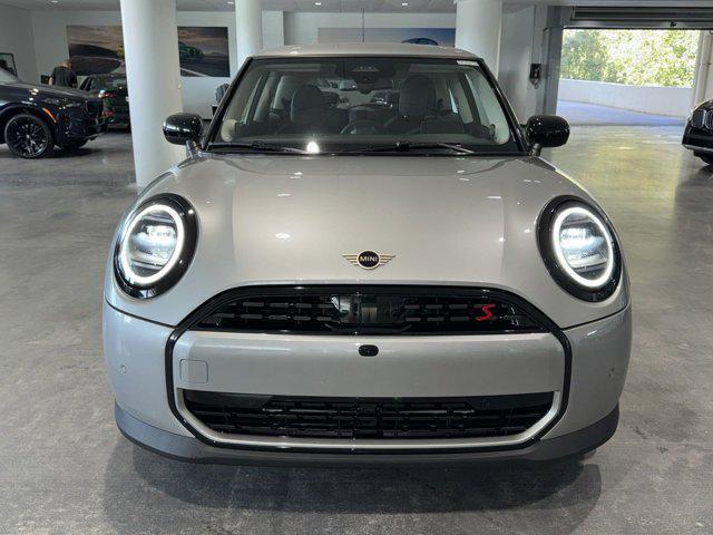 new 2025 MINI Hardtop car, priced at $37,295