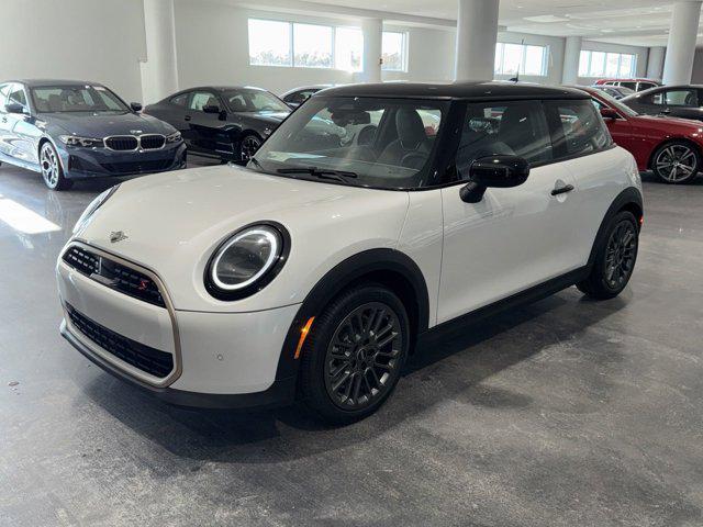 new 2025 MINI Hardtop car, priced at $36,595