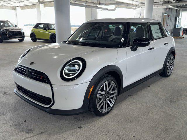 new 2025 MINI Hardtop car, priced at $36,595