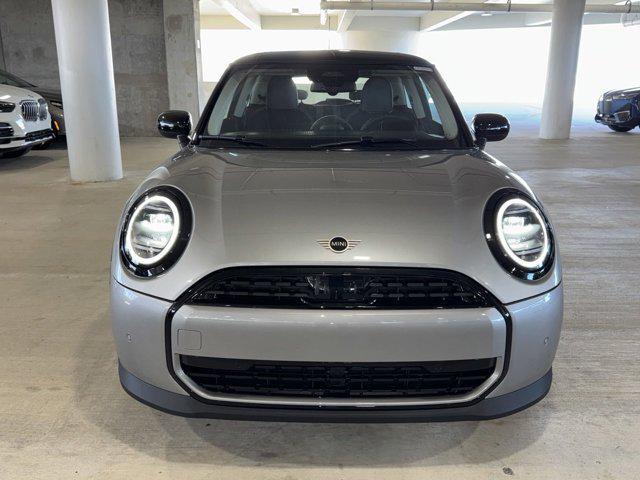 new 2025 MINI Hardtop car, priced at $32,345