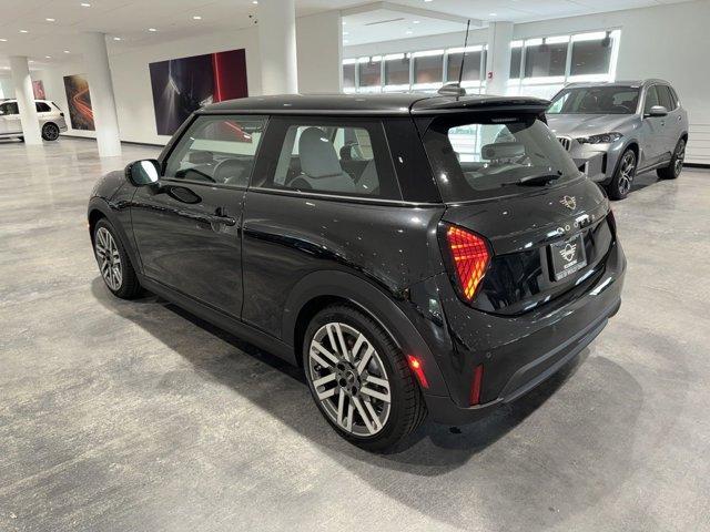 new 2025 MINI Hardtop car, priced at $35,595