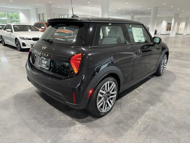 new 2025 MINI Hardtop car, priced at $35,595