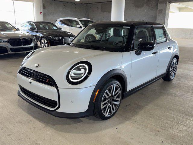 new 2025 MINI Hardtop car, priced at $38,295