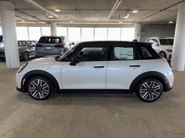 new 2025 MINI Hardtop car, priced at $38,295