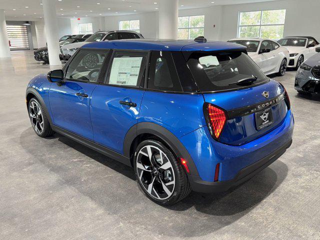 new 2025 MINI Hardtop car, priced at $34,245