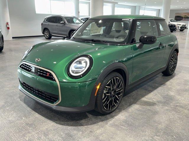 new 2025 MINI Hardtop car, priced at $36,495