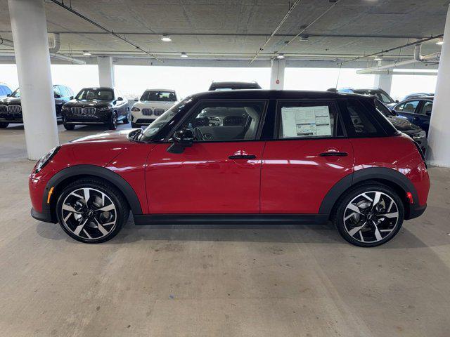 new 2025 MINI Hardtop car, priced at $36,595