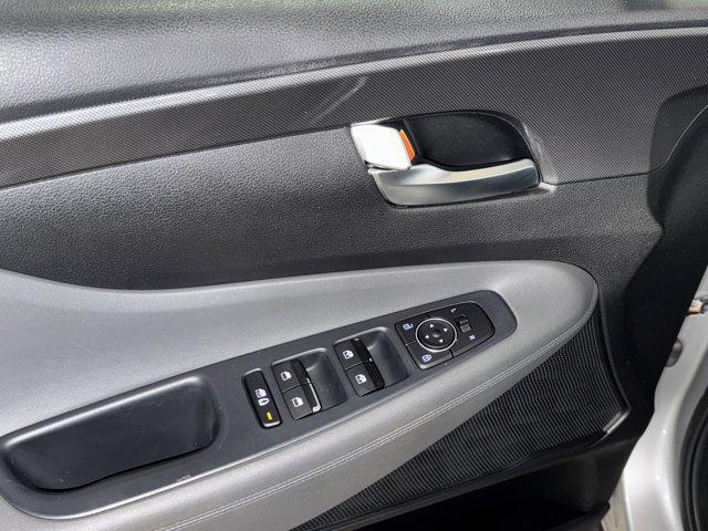 used 2022 Hyundai Santa Fe car, priced at $18,998