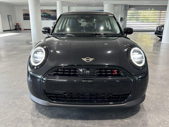 new 2025 MINI Hardtop car, priced at $35,905