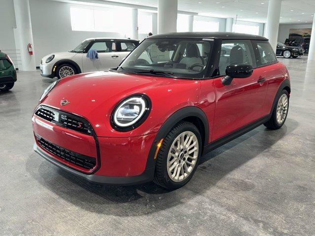 new 2025 MINI Hardtop car, priced at $35,595