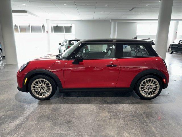 new 2025 MINI Hardtop car, priced at $35,595