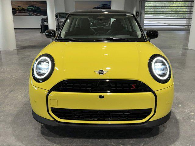 new 2025 MINI Hardtop car, priced at $37,295