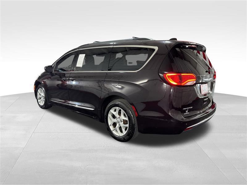 used 2017 Chrysler Pacifica car, priced at $12,955
