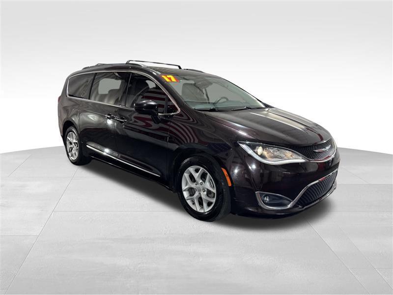 used 2017 Chrysler Pacifica car, priced at $12,955