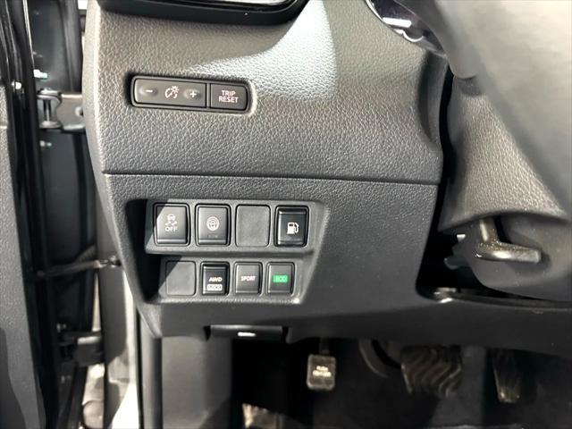 used 2020 Nissan Rogue car, priced at $17,555