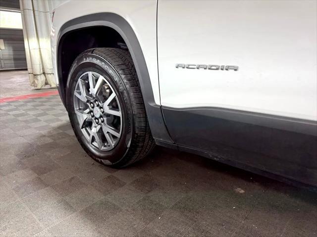 used 2023 GMC Acadia car, priced at $27,977