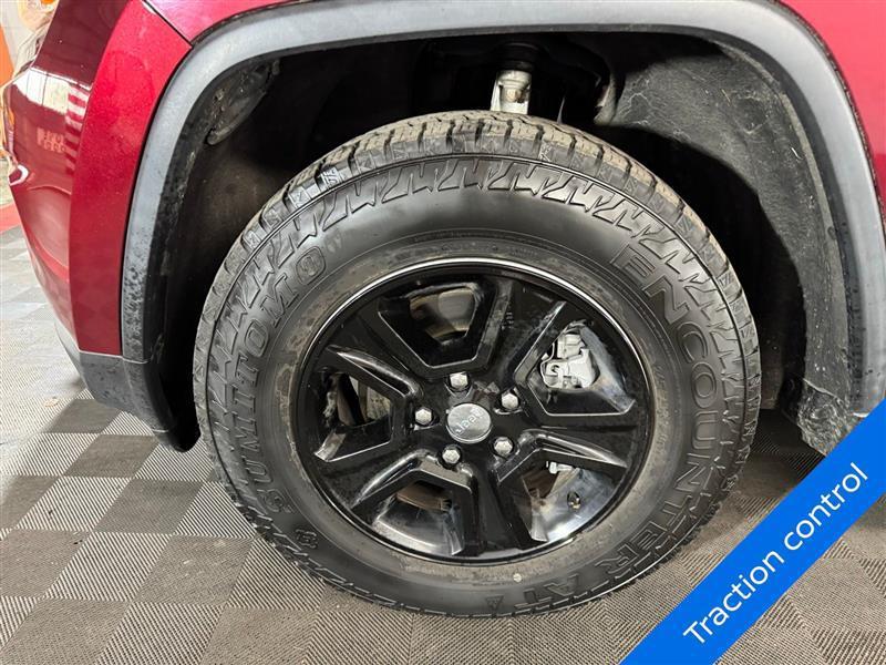 used 2016 Jeep Grand Cherokee car, priced at $13,595