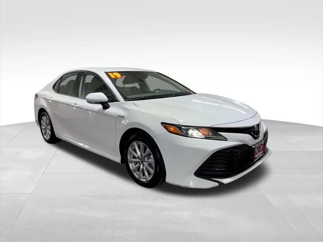 used 2019 Toyota Camry Hybrid car, priced at $18,955