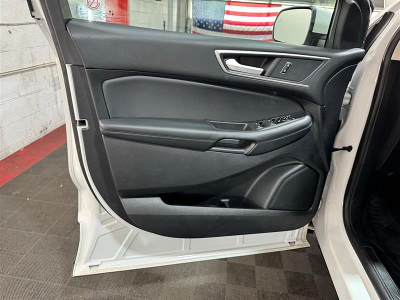 used 2024 Ford Edge car, priced at $21,977