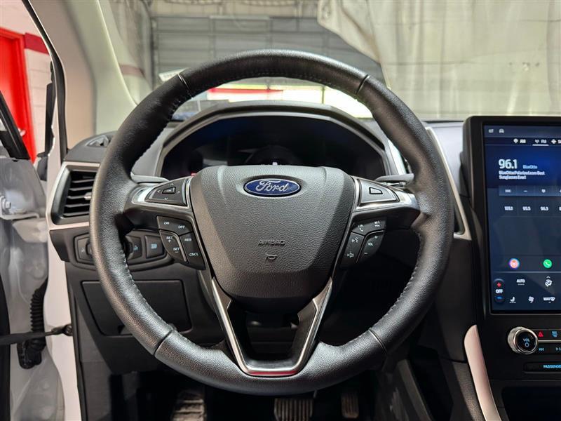 used 2024 Ford Edge car, priced at $21,977