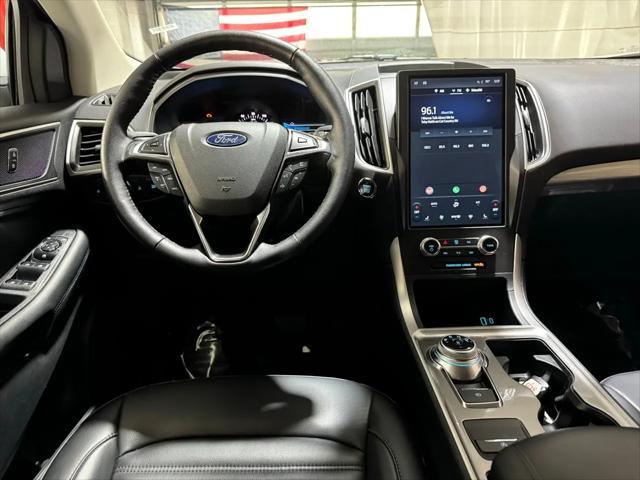 used 2024 Ford Edge car, priced at $26,995