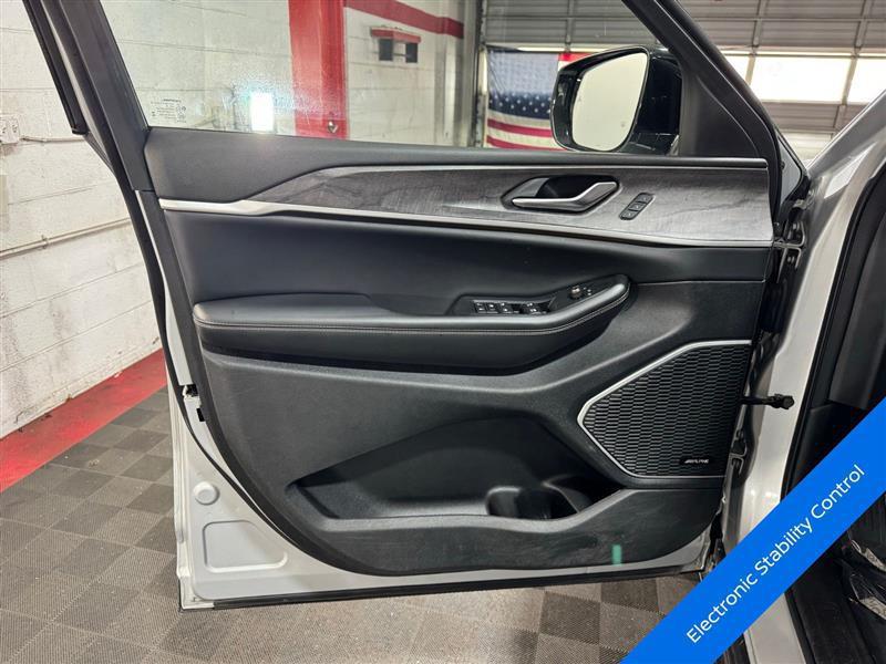 used 2023 Jeep Grand Cherokee 4xe car, priced at $27,955