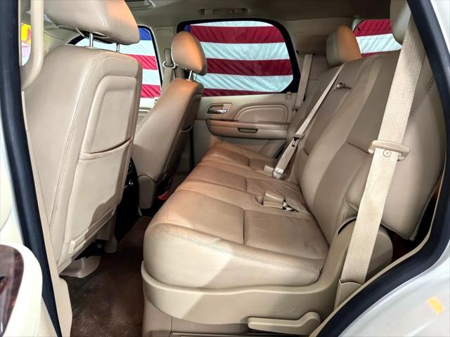 used 2012 Cadillac Escalade Hybrid car, priced at $15,977