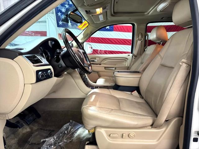 used 2012 Cadillac Escalade Hybrid car, priced at $15,977