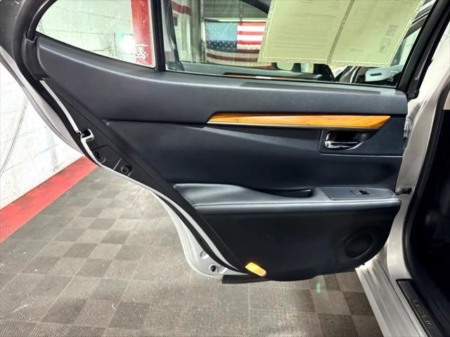 used 2013 Lexus ES 300h car, priced at $14,977