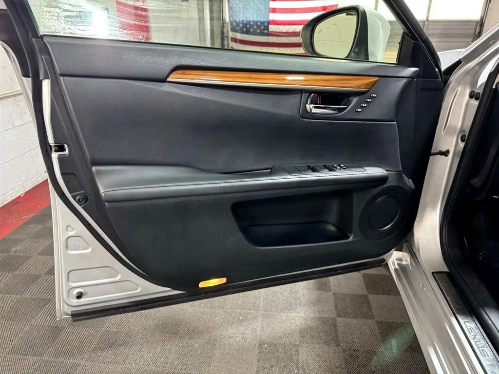 used 2013 Lexus ES 300h car, priced at $13,333