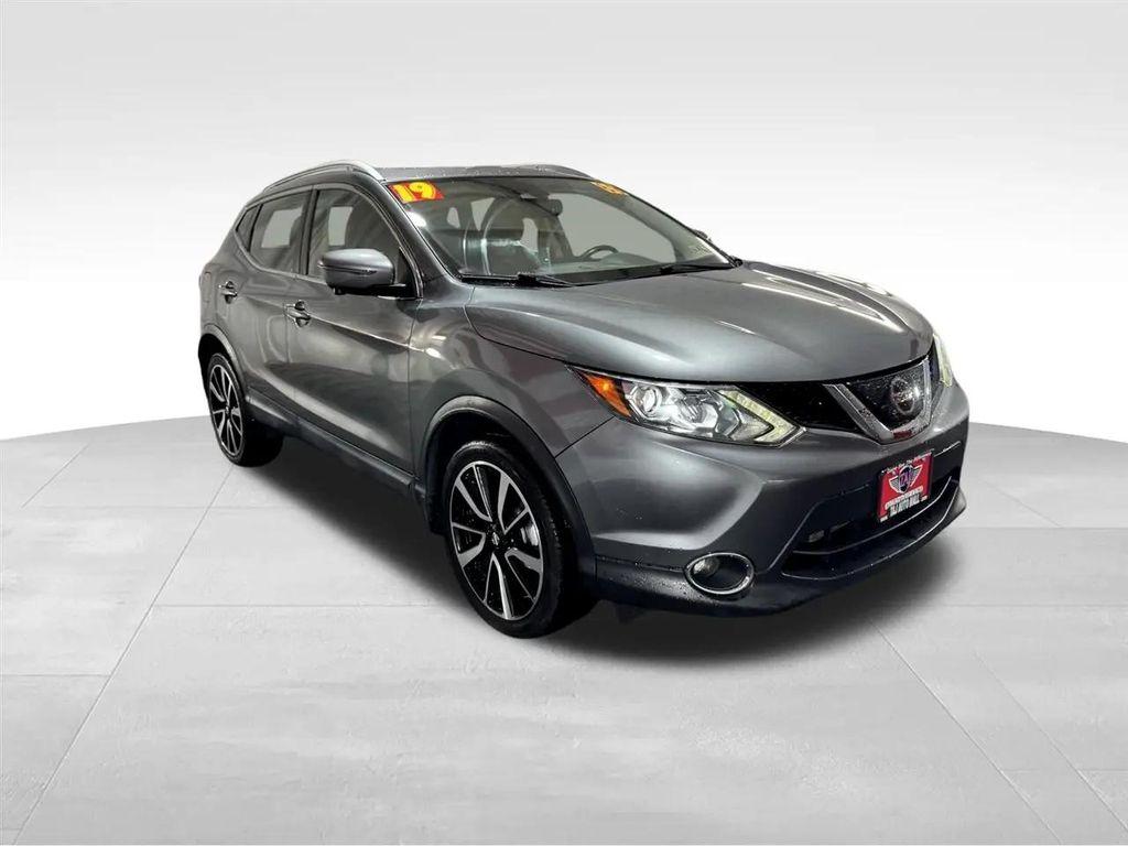 used 2019 Nissan Rogue Sport car, priced at $14,977