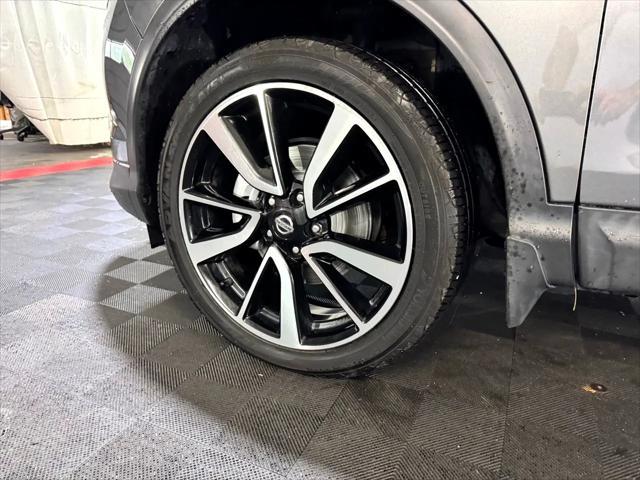 used 2019 Nissan Rogue Sport car, priced at $18,777