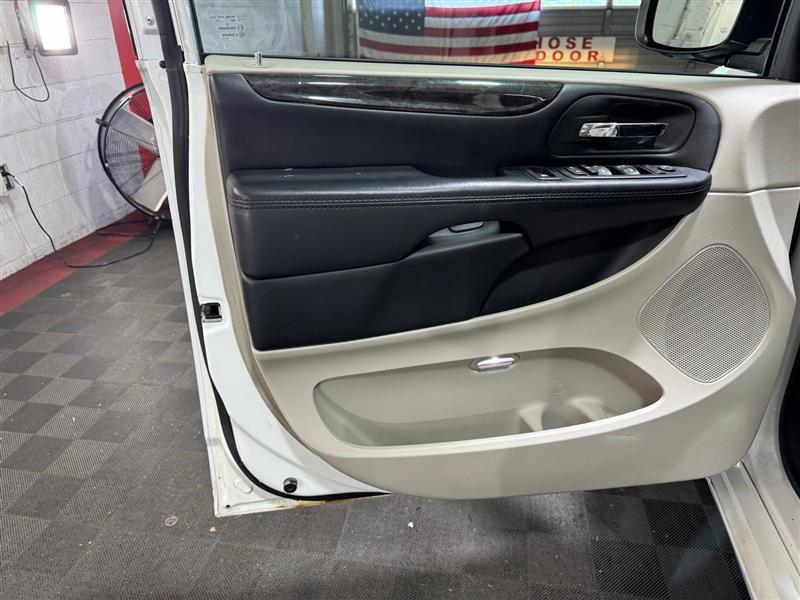 used 2019 Dodge Grand Caravan car, priced at $7,333