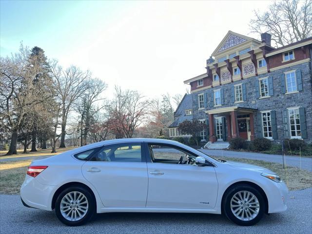 used 2015 Toyota Avalon Hybrid car, priced at $18,950