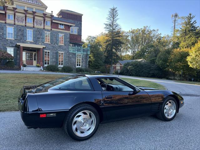 used 1993 Chevrolet Corvette car, priced at $17,950