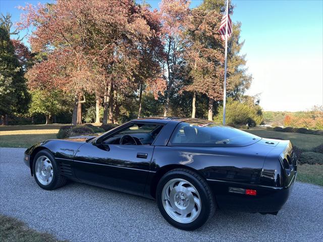 used 1993 Chevrolet Corvette car, priced at $17,950