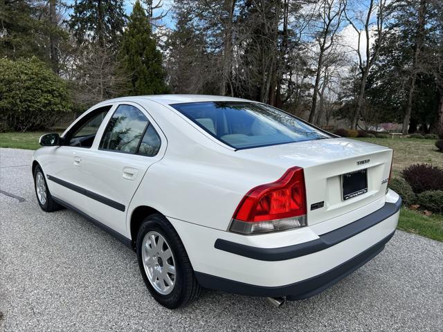 used 2002 Volvo S60 car, priced at $12,950