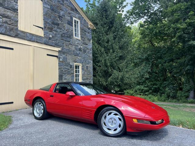 used 1992 Chevrolet Corvette car, priced at $16,950