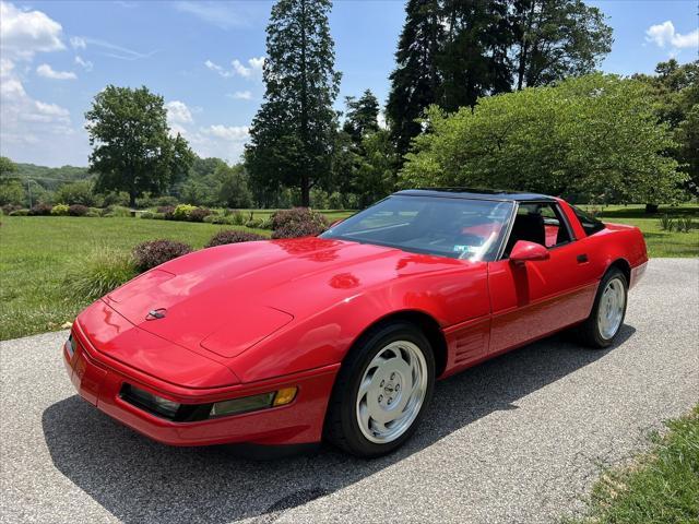 used 1992 Chevrolet Corvette car, priced at $16,950