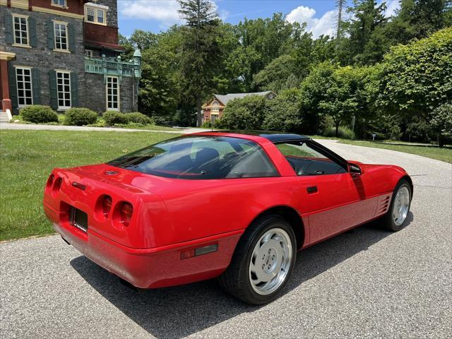 used 1992 Chevrolet Corvette car, priced at $16,950