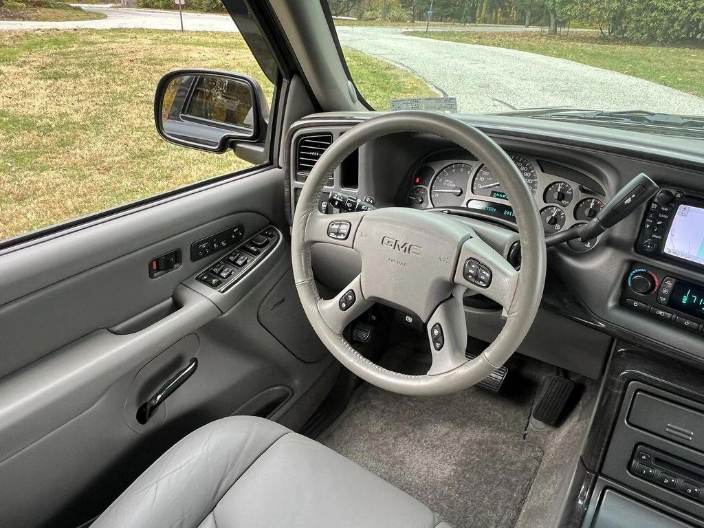 used 2003 GMC Yukon car