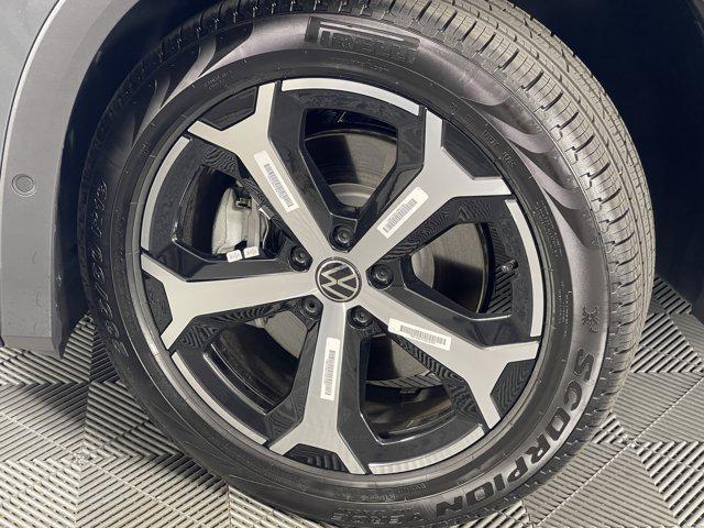 new 2025 Volkswagen Tiguan car, priced at $36,220