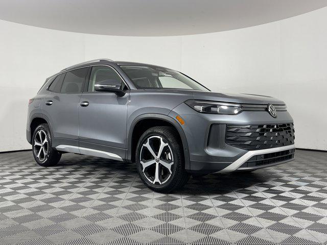 new 2025 Volkswagen Tiguan car, priced at $36,220
