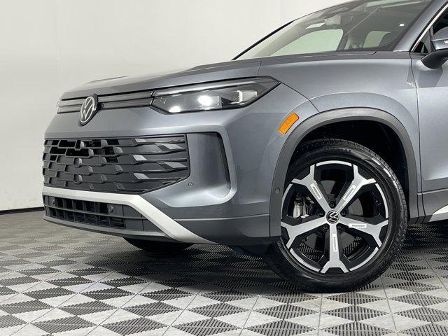 new 2025 Volkswagen Tiguan car, priced at $36,220